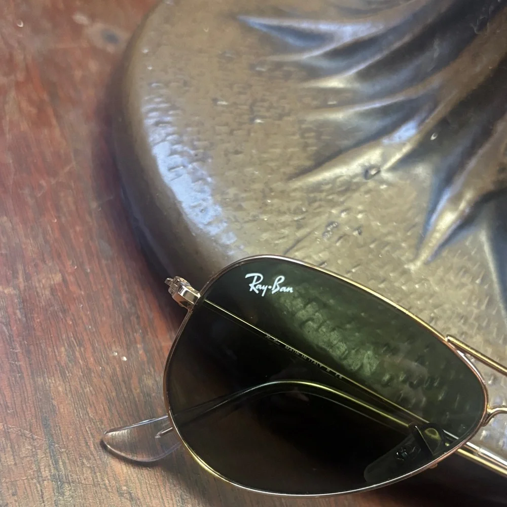 Ray-Ban Gold Frame Aviator Sunglasses